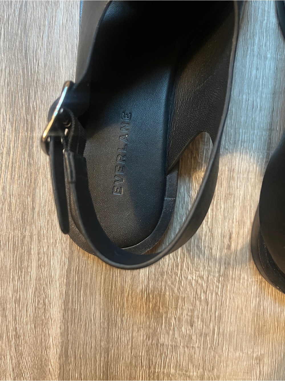 Everlane Black Crossover Leather Sandal - Picture 5 of 5
